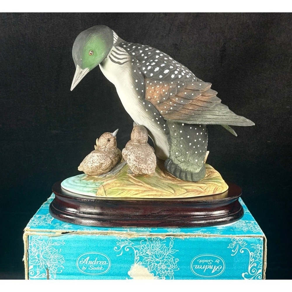 Andrea by Sedak COMMON LOON WITH THE CHICKS Porcelain Figurine #7427 Vtg 1985